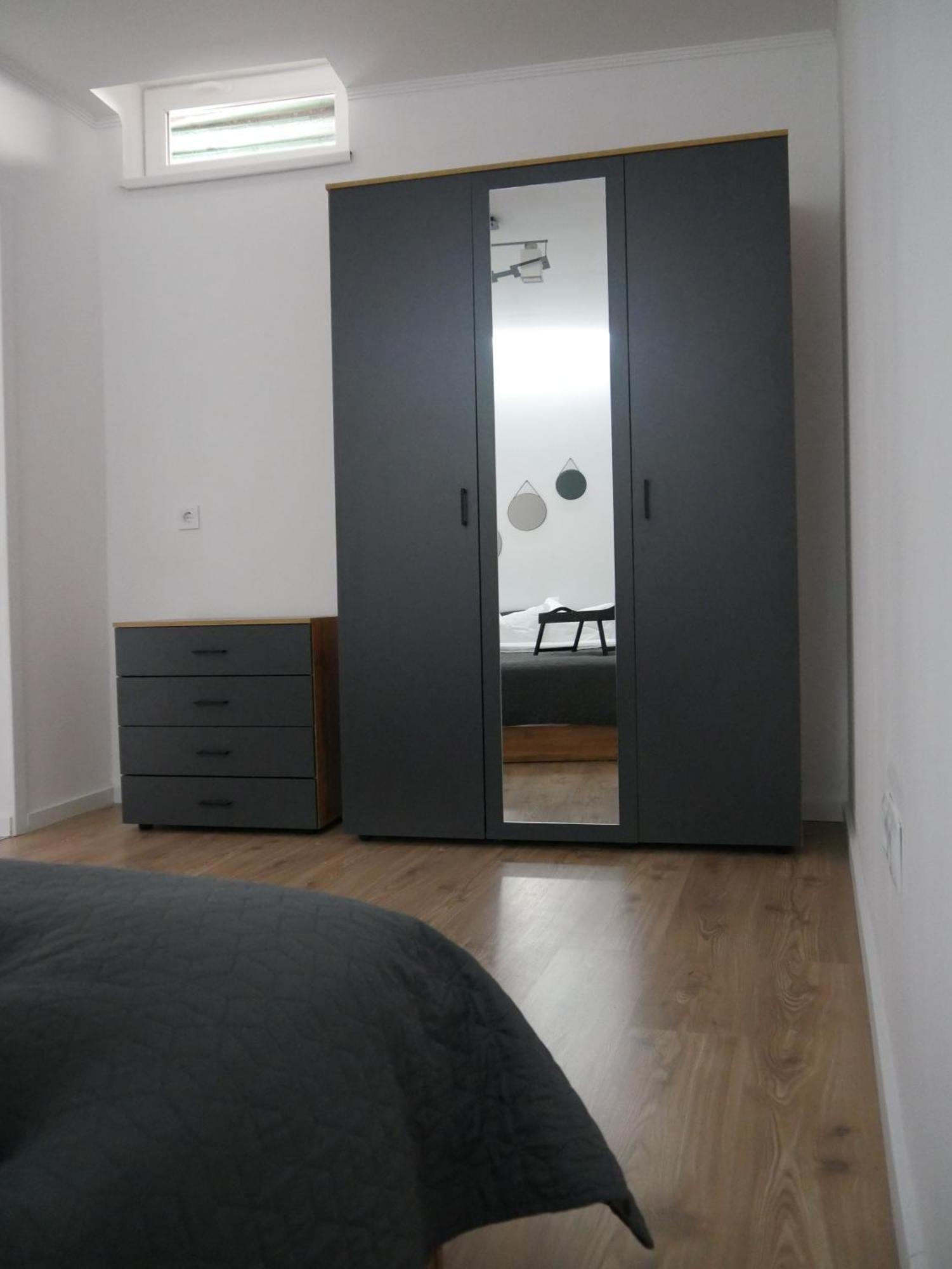 Free Garage In The Center-Delicia 4 Studio! Сибиу Экстерьер фото
